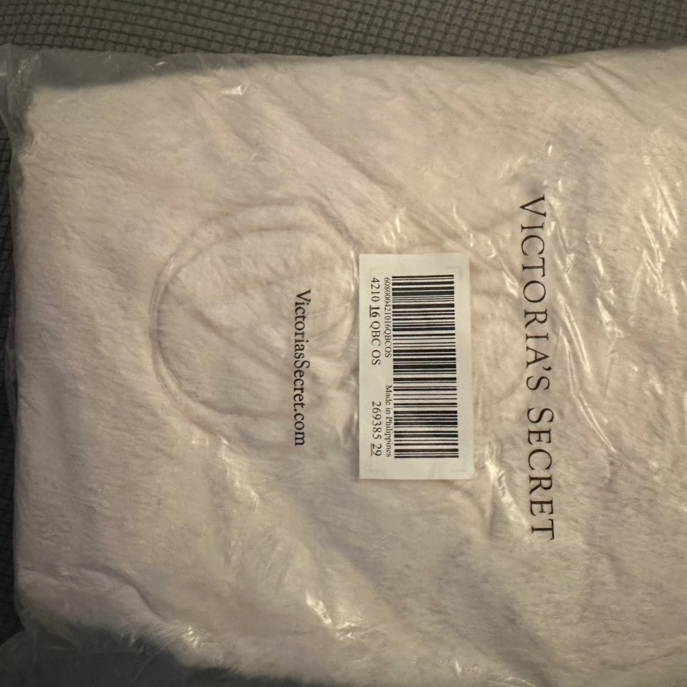 Victoria's Secret Plush White bag
